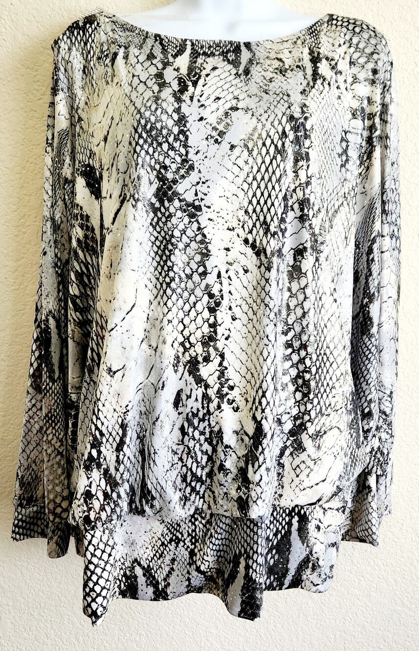 S Levine Black Gray Animal Print Sequin & Rhinestone Top 3X Plus Cold Shoulder
